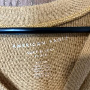 Cute yellow long sleeve